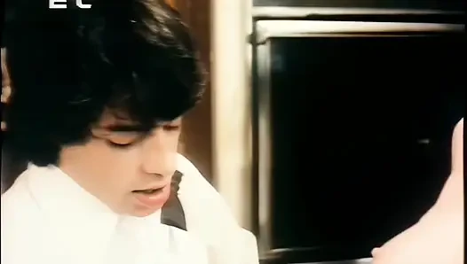 Pelayan nakal ini sama pelanggannya yang seksi