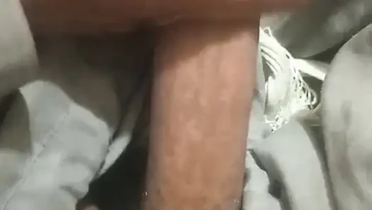 Pakistani and Hindu virgin girls or married women can contact.
