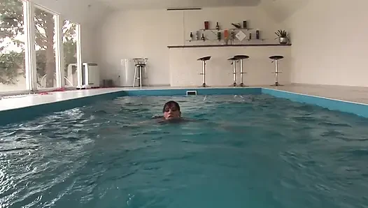 Hajni's Pussy Fisted From Kissy by the Pool