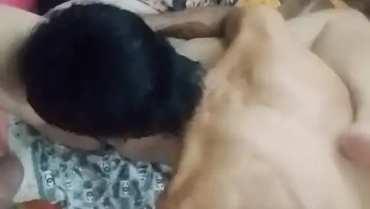 O zaman götlü sikişmeyi seviyor olsun