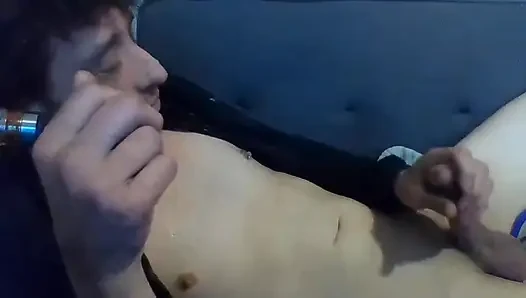 Vaping ve kendimi okşamak için phallus (penis) pompası ve seks partneri kullanma