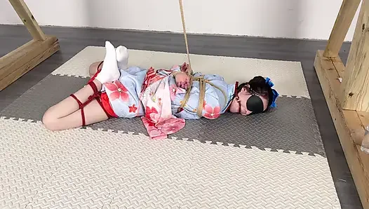 Versi klimaks dari memakai kimono di hari yang cerah