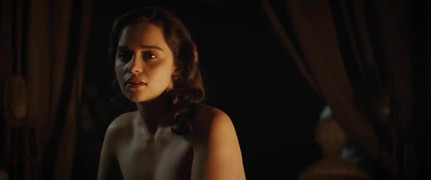 Emilia Clarke - desnuda (voz desde la piedra, 2017)