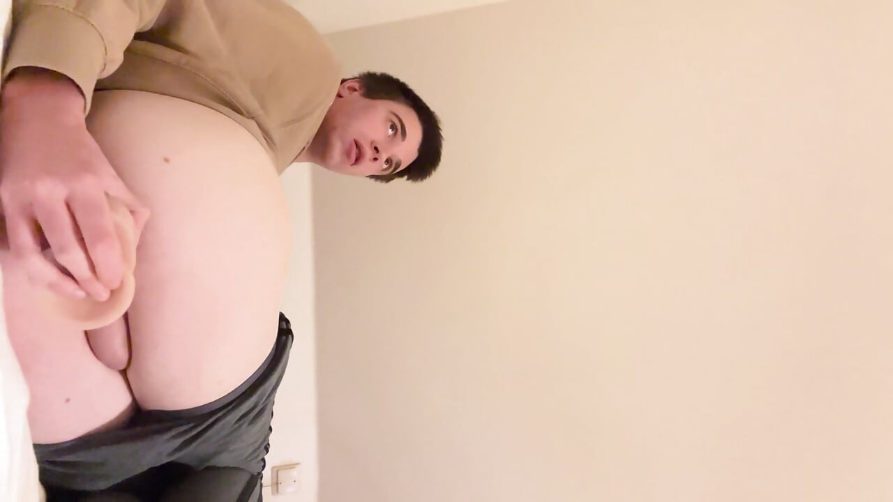 Gryiia enjoys the intense anal action