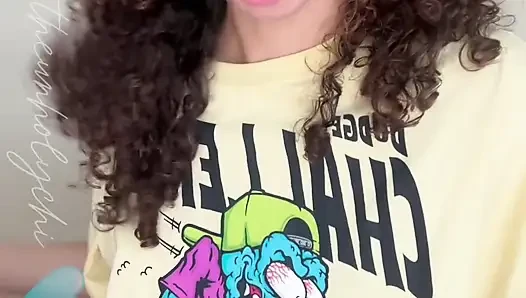 Goddess Chi offers u her squirt