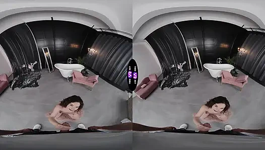 Azgın Simona Purr banyo sırası tartışmalarını tutkulu seks oyununa dönüştürüyor - teenmegaworld