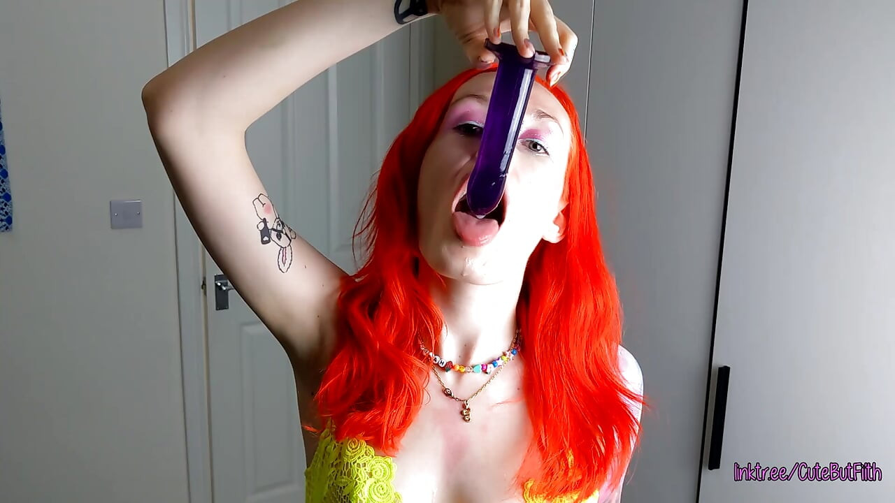 Spit Drenched Tease - besruh dan berantakan