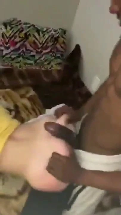 终于大鸡巴射在我的阴户里