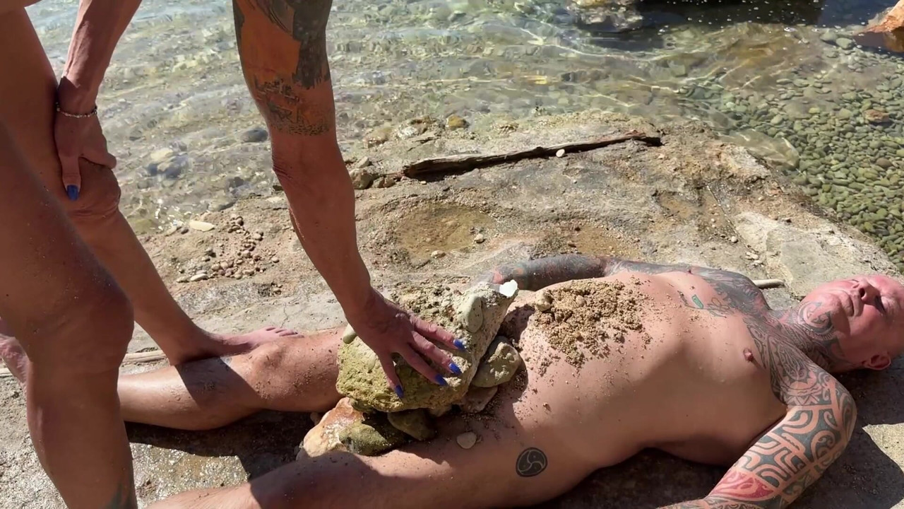 slave paul the sandcastle