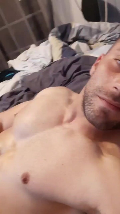 I show penis in the room