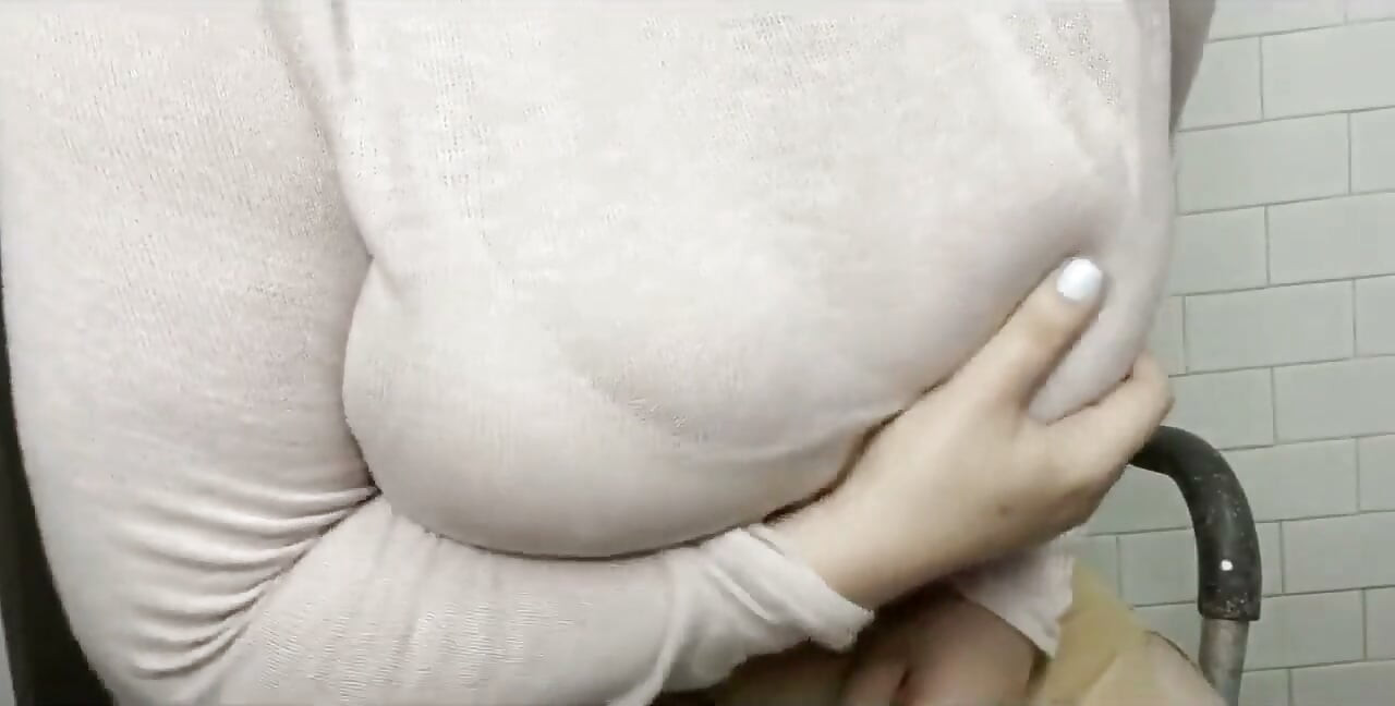 BBW Transgeder Girl Masturbating& Play with Huge Natural Boobs & Nipples
