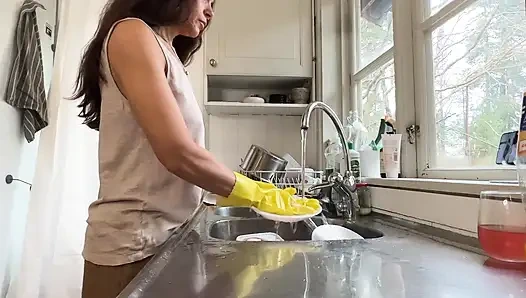Horny wife gets fucked in the kitchen while doing the dishes