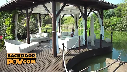 Terapist Veronica Leal ile sikini kampüste götüne sokuyor