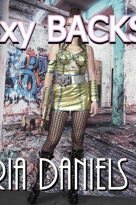 Victoria Daniels - 405 - ถ่ายหลังเวที