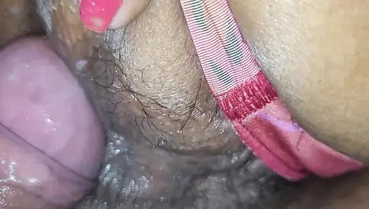 Linda MILF Abre O Cuzinho Em 4K