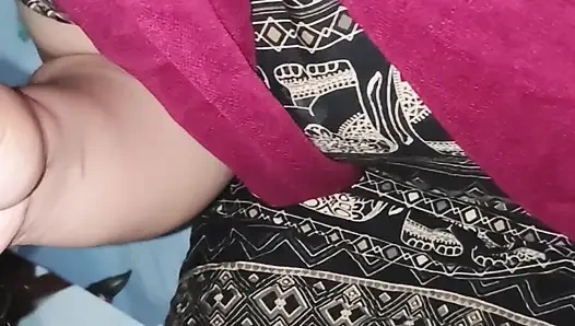 Tesettürlü üvey annem sakso çekiyor ve üvey oğlu tarafından sikiliyor