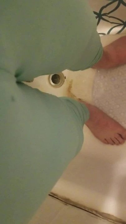 Gf and I piss leggings together