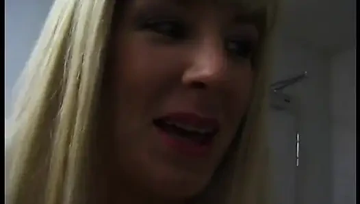 Blonde slut sucking schlong in pov video