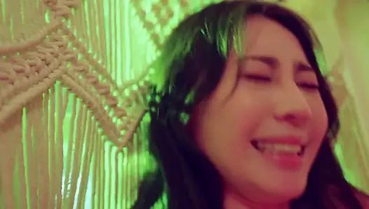 Asiatische milf mag heißen sex - perverse milfs und Teenager