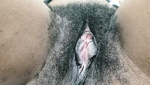 Tante seksi dengan memek berbulu pink dientot habis-habisan hd