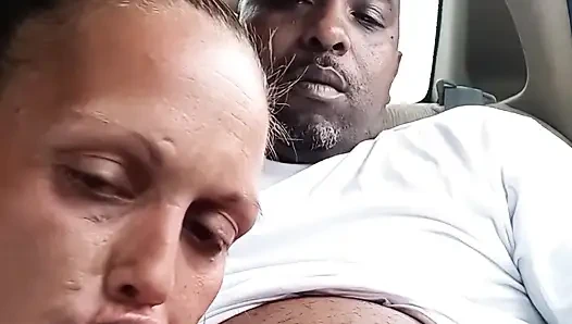 Street hooker blowjob in car. Cum in mounth
