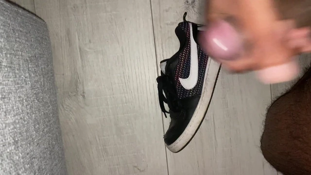 Cum on neighbours sneakers