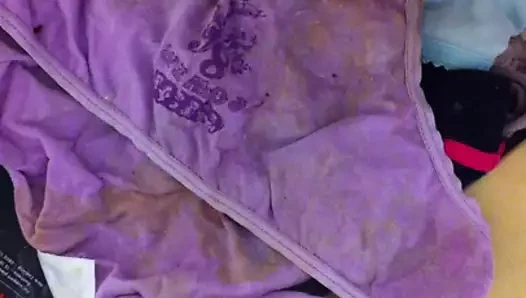 Yeğen Beth'in külotu boşalıyor 1