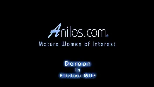 Tante seksi di dapur
