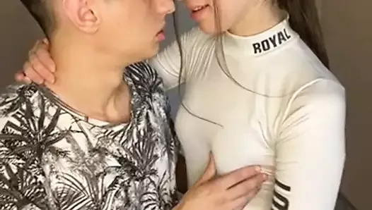 Hot girlfriend wants to fuck