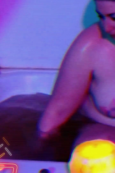 Bathtub Masturbation Ignore Voyeur