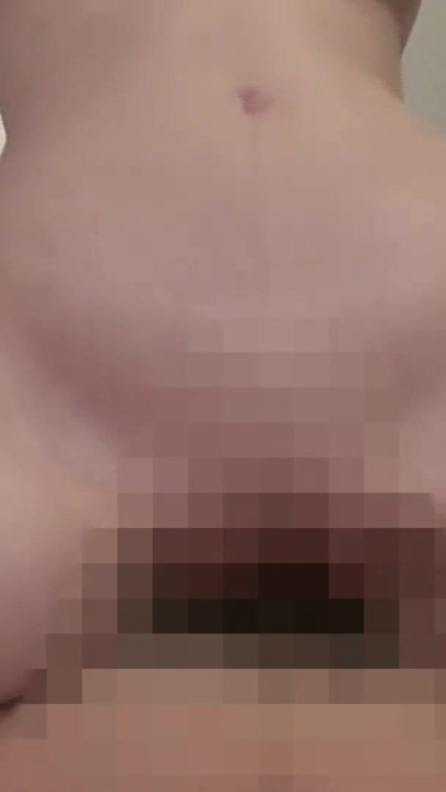 翼は22歳で歯科助手として働いています | クリップ 2