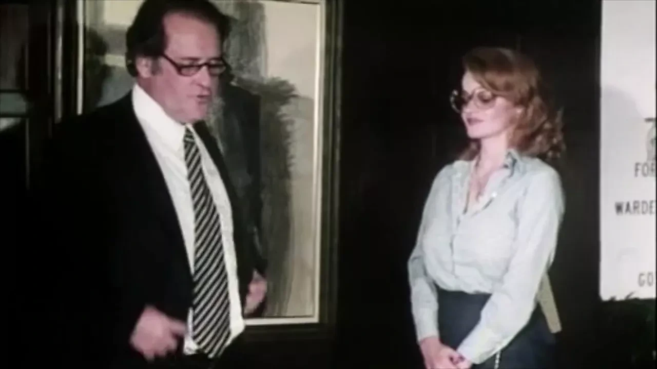 Prison warden, cigar smoking cha được anh ấy vòi nước hút