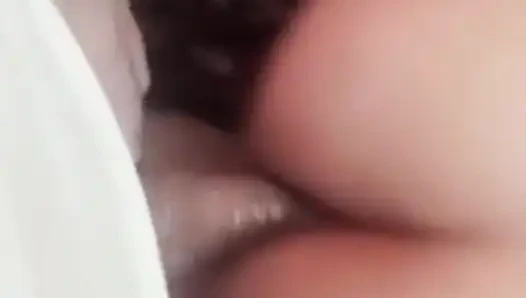 Dasi çok sert göt deliği sikiyor anal seks çok ateşli çok güzel vücut