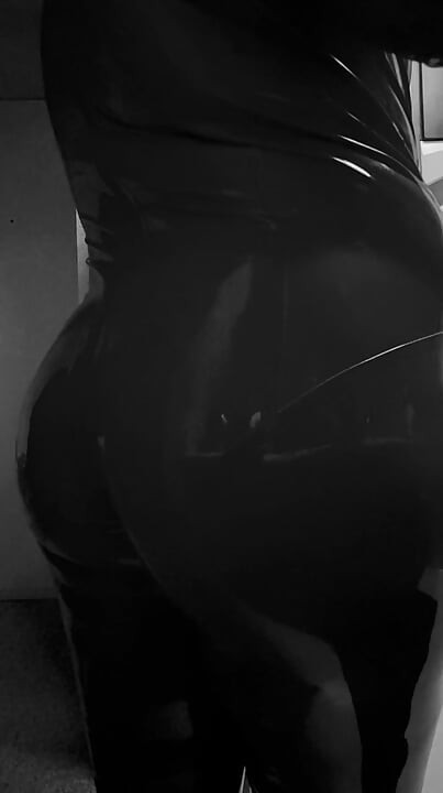 Booty Bouncing In My Latex Bodysuit