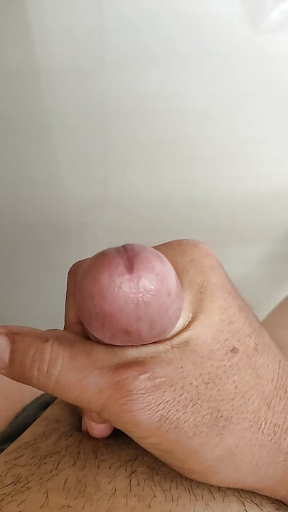 Não pode se contentar sem se masturbar!