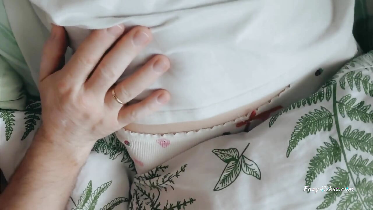 Good Morning Petite Pussy! I Want to Play with You