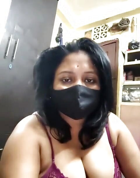 Afroza Parvinis - Videor endast för fans