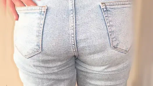 Горячая одноклассница из университета с огромной задницей - настоящее домашнее - лизание киски и глубокий минет на моем месте