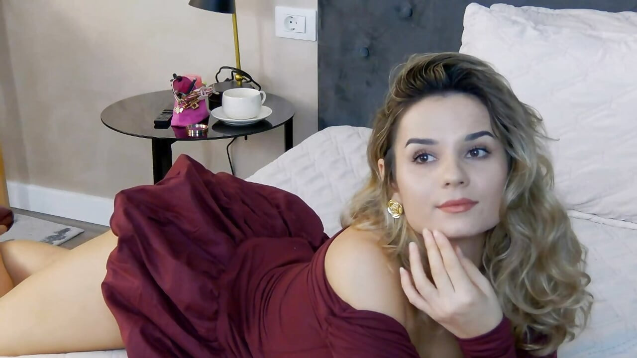 HelenWaldorf's Elegant Sensual Glow