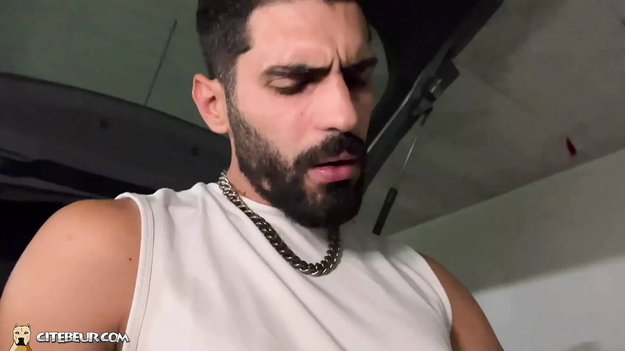 CITEBEUR.com – Karim’s cum dump – 2nd part