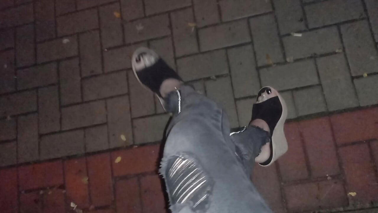 crossdressing in public