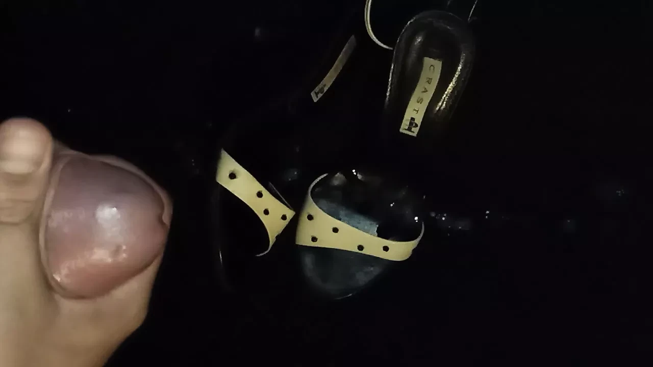 Cum on those sandals
