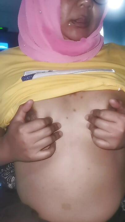 Eu realmente não posso enfiar um no meu buraco !!