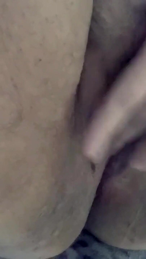 Bbwbootyful rubbing my fat wet pussy teasing my clit