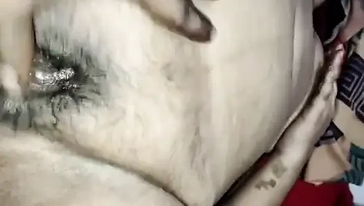 Meri Randi biwi lund maang rahi hai