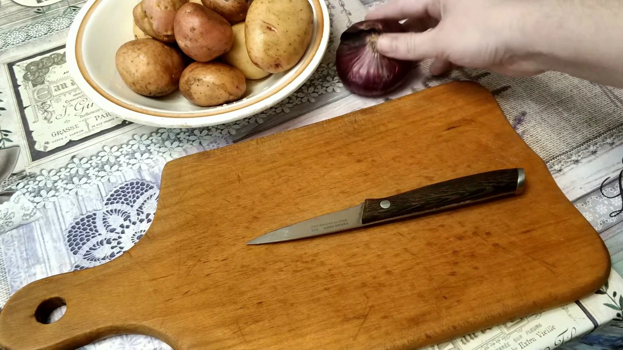 Kitchen Prep Gone Wrong – Solo Male Jerks off in Blue Glove,DihMonk