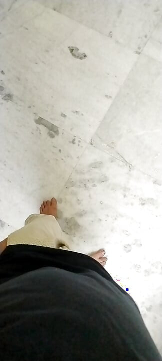 Horny Indian teen boy going fully nude (without clothes)to his straight friend home who is alone at his home