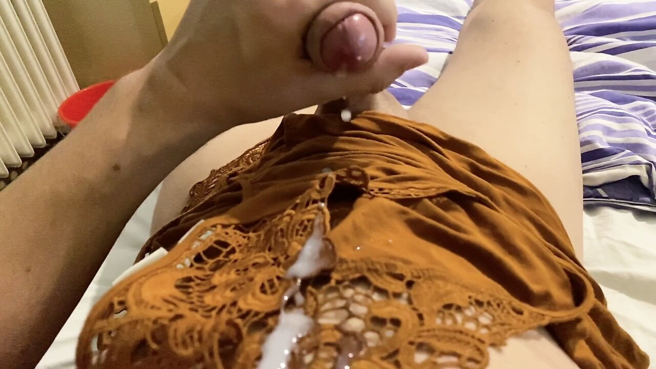 Cum on my girlfriends top