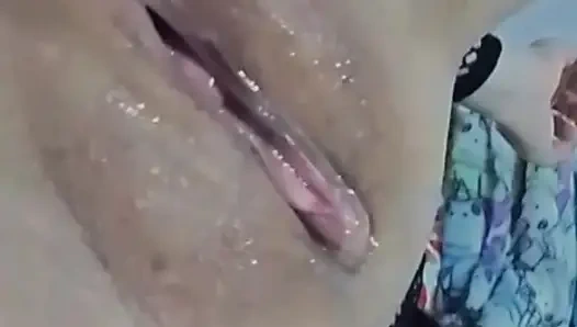 Look daddy, all the delicious things I have for you, look how my shaved pussy is getting