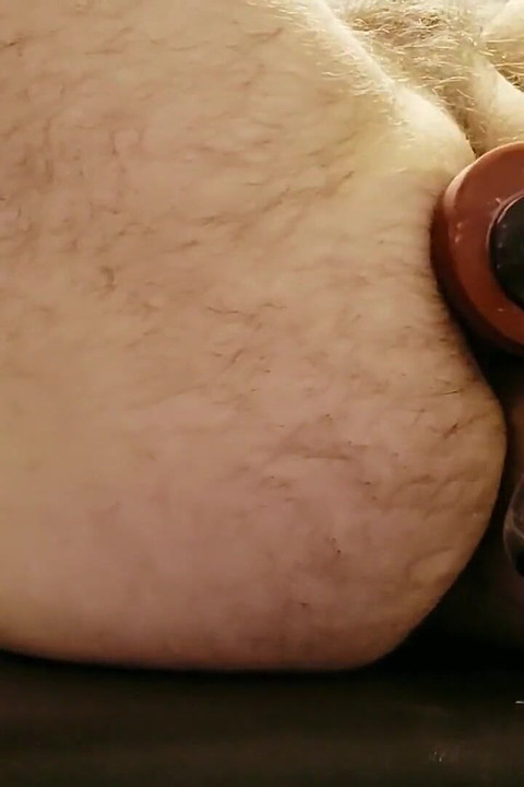 Jebačka mašina, ali prvo svršava sisanje